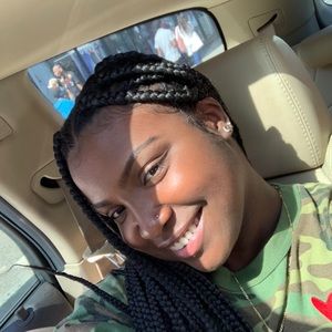 Meet your Posher, Miriam